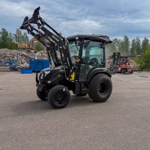Traktori Solis 26 HST 4wd Lämpimällä GT-ohjaamolla Limited edition